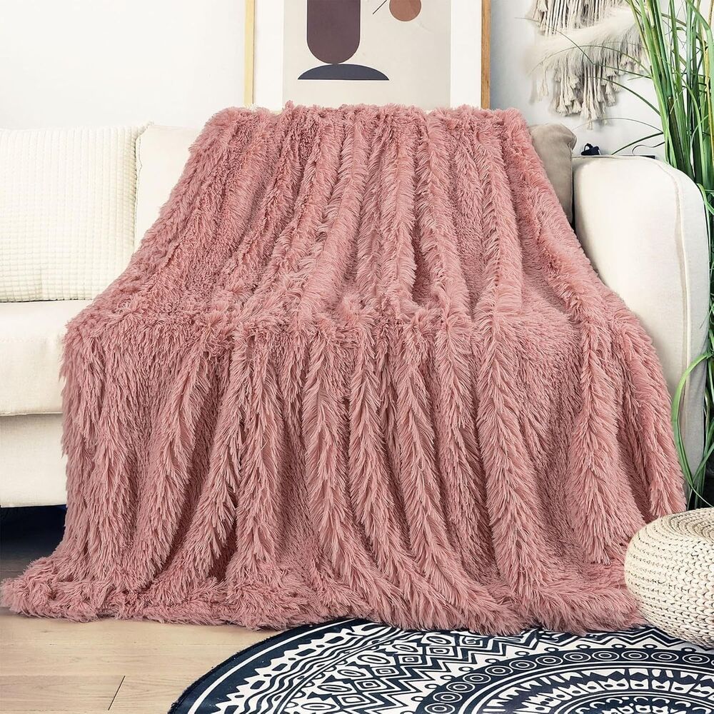 Decorative Extra Soft Faux Fur Blanket Twin Size 70" x 78",Reversible Peach Whip
